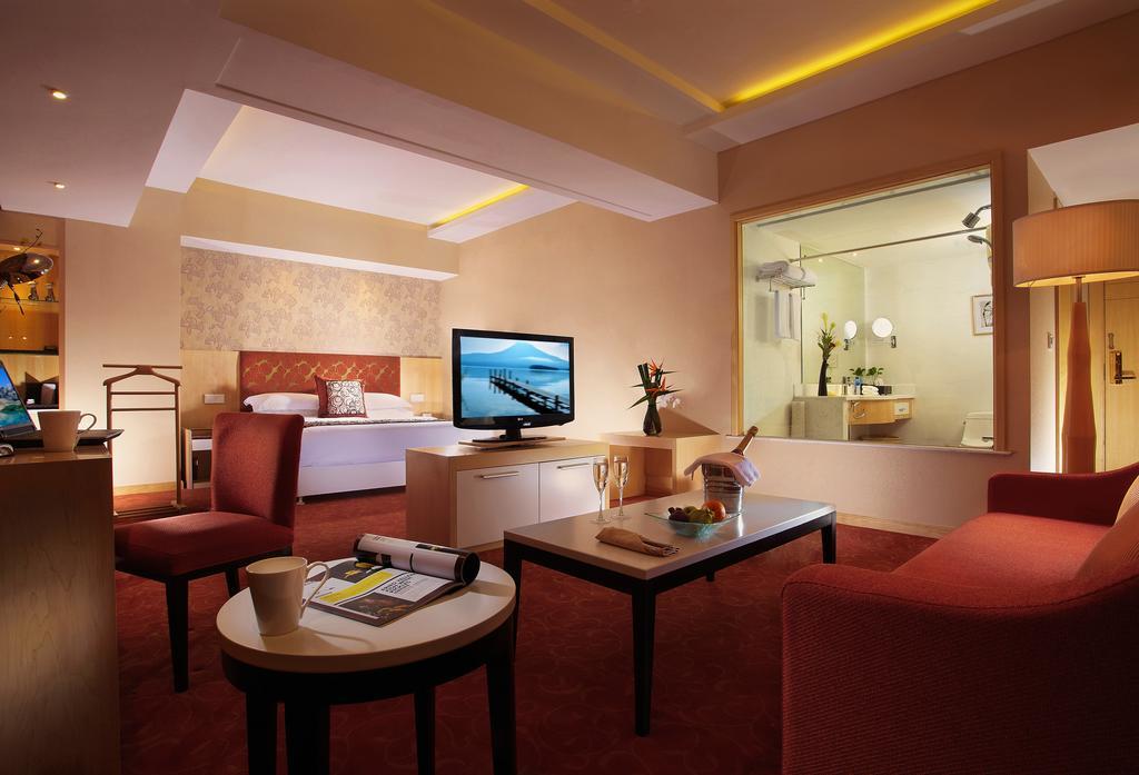 Puxi New Century Hotel Σανγκάη Εξωτερικό φωτογραφία